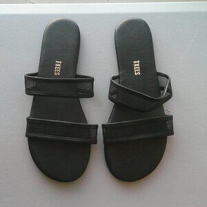 Like New Womens Size 9 TKEES Viv Mesh Flides with Two Mesh Straps & Leather Sole